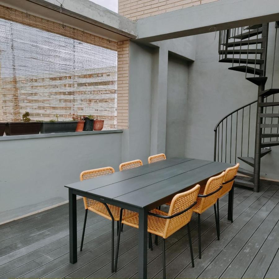 Large Terrace Luxury Apartment Sant Adria de Besos Bagian luar foto